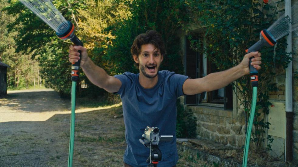 Michel Gondry dirige 'El libro de las soluciones', protagonizada por Pierre Niney.