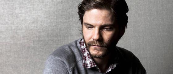DANIEL BRÜHL